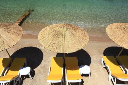 DOUBLETREE BY HILTON ISIL CLUB RESORT Pools & Beach